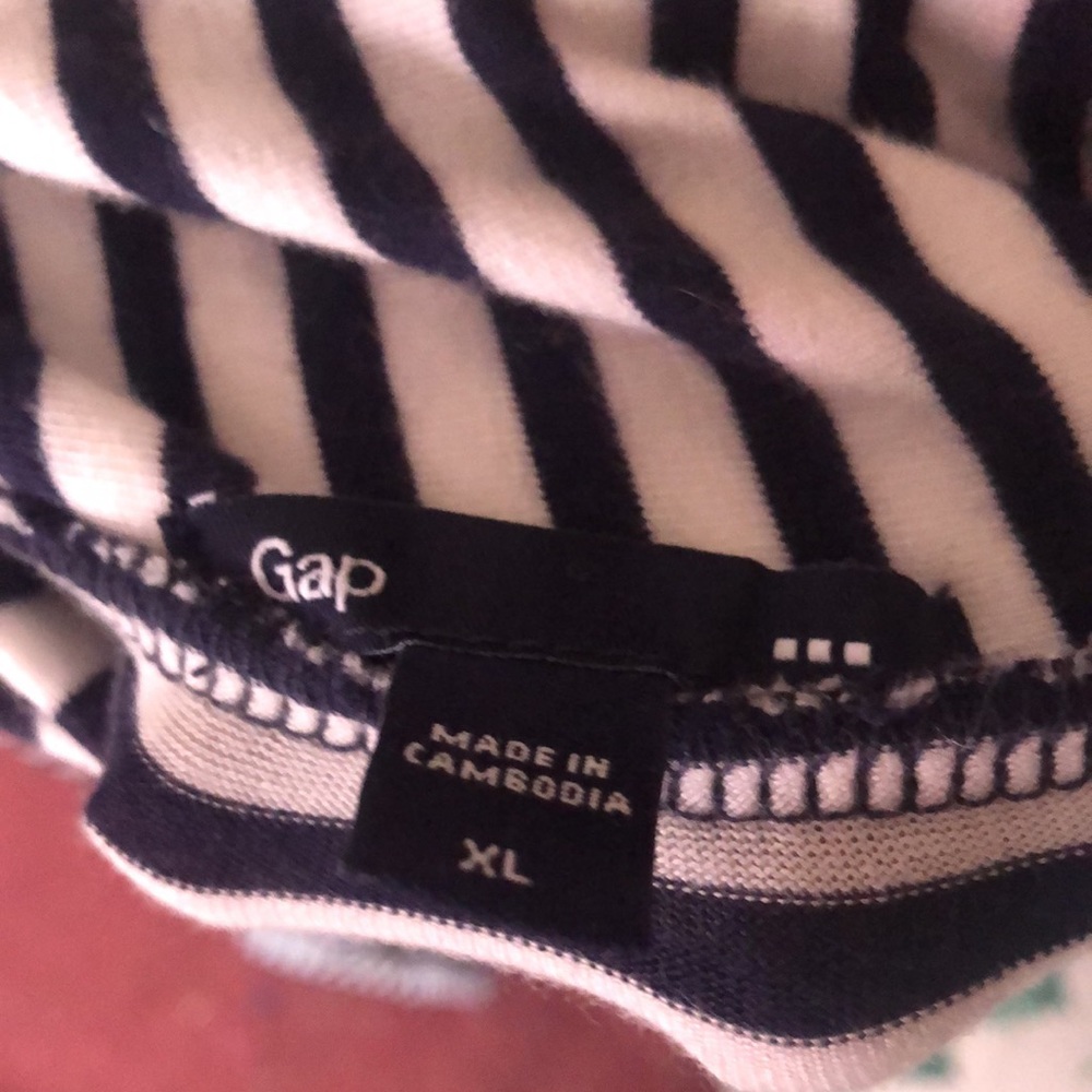 Gap - Picture 5 of 5